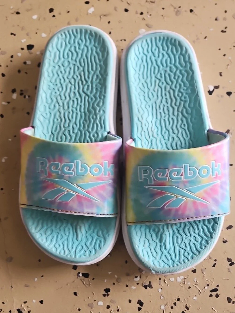 Girls Sandals And Crocs